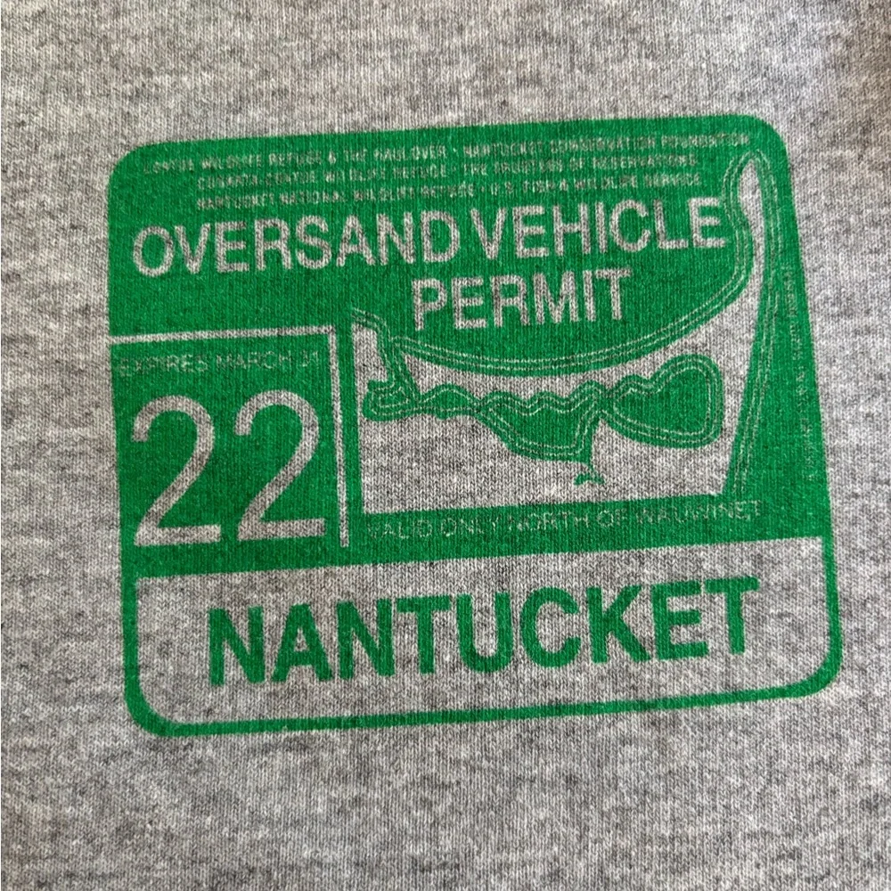 Nantucket Overland Vehicle Permit 2022 Men’s Small sweatshirt - Columbia brand - Picture 3 of 6